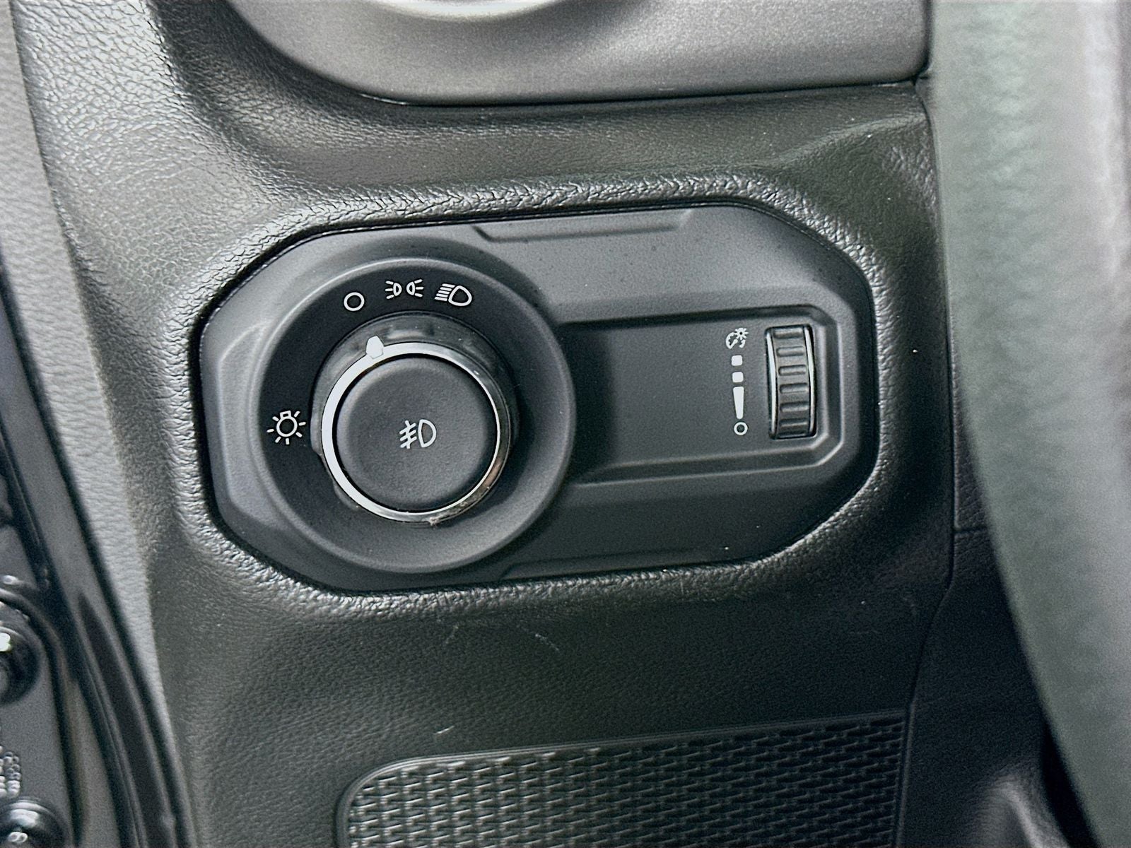 2023 Jeep Wrangler 4-Door Sport 4x4