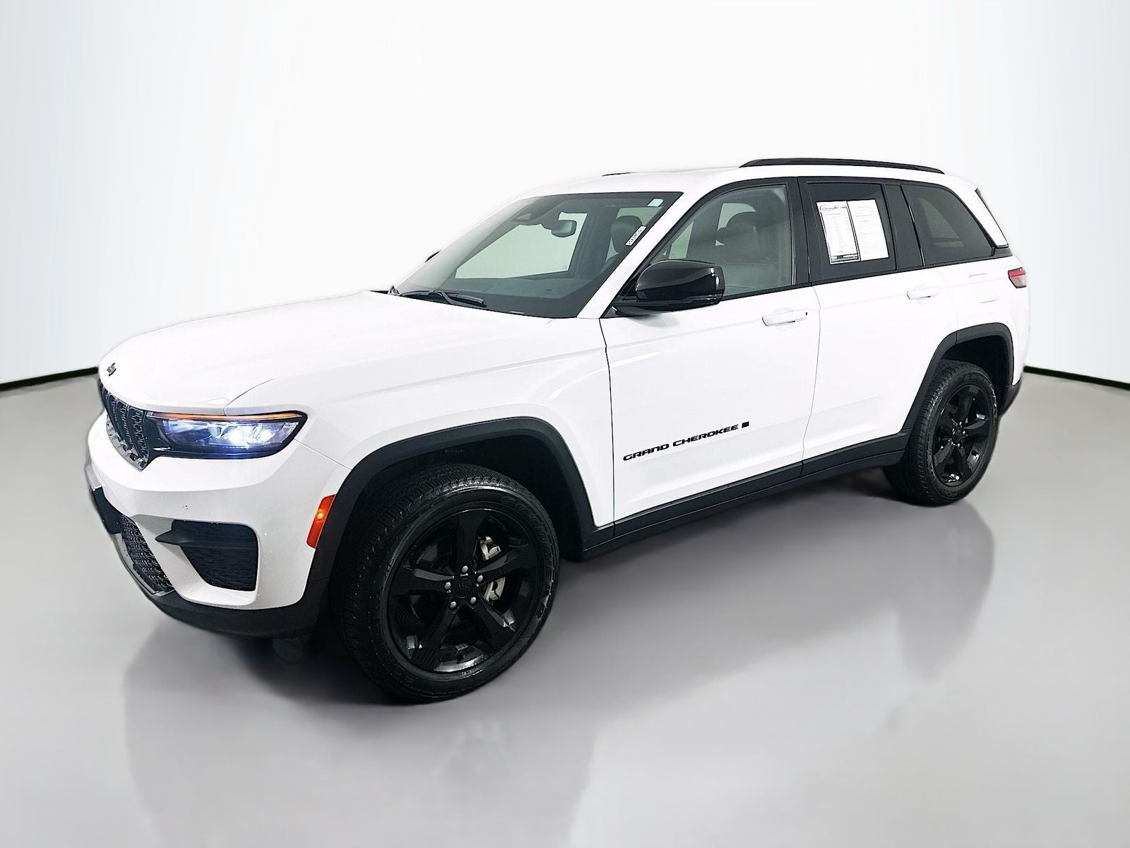 2023 Jeep Grand Cherokee Altitude 4x4