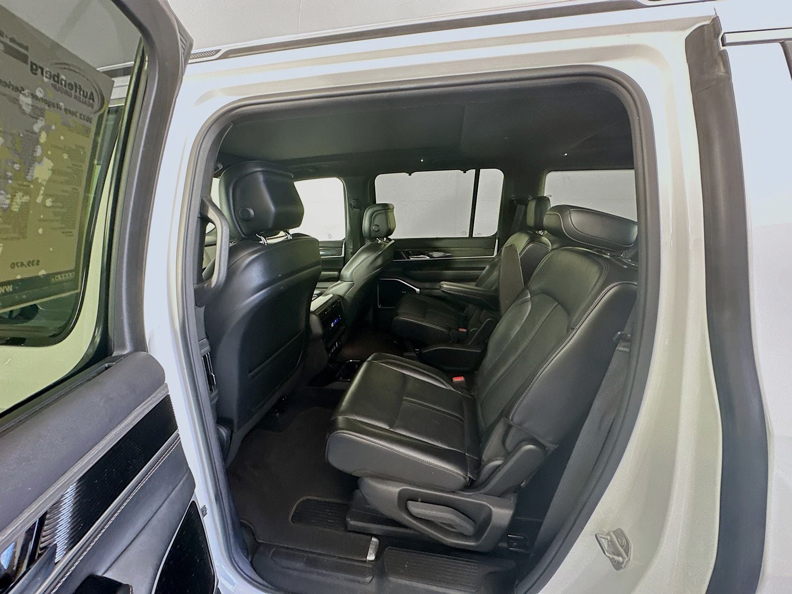 2022 Jeep Wagoneer Series III 4x4