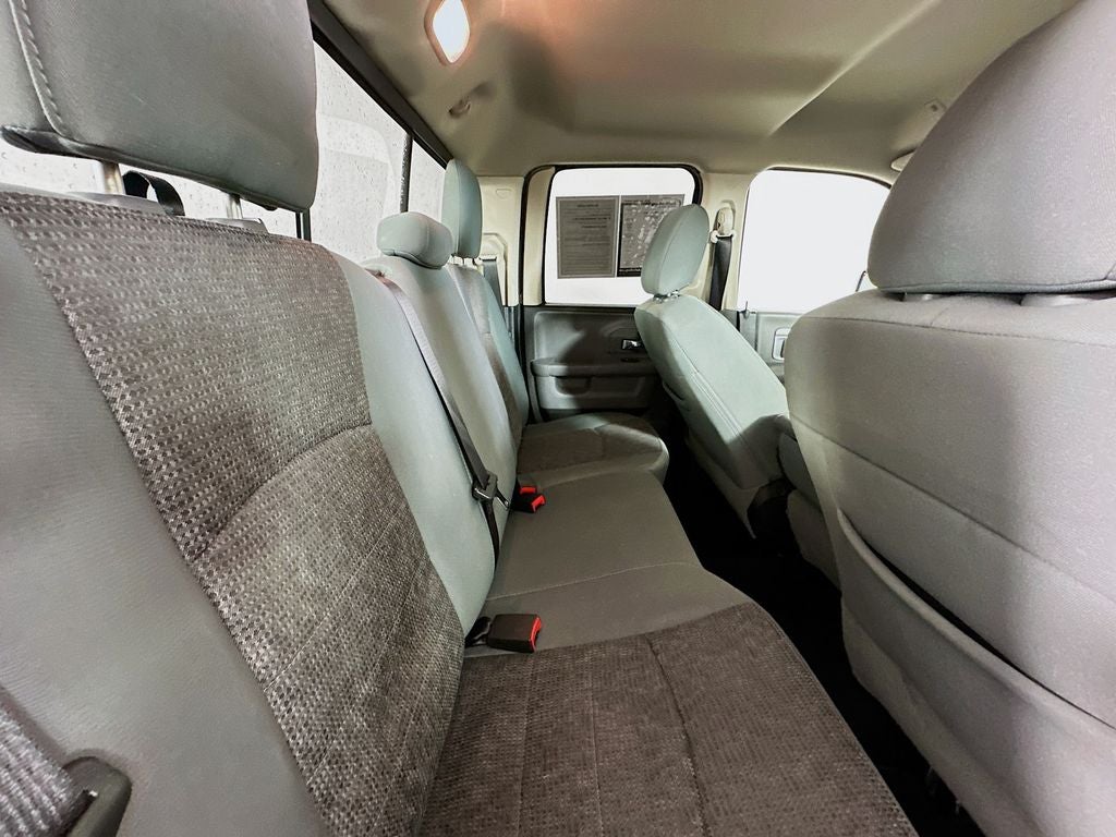 2017 RAM 1500 Big Horn Quad Cab 4x4 6'4' Box