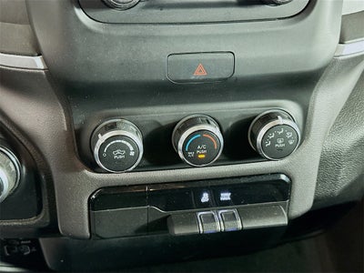 2020 RAM 1500 Big Horn Crew Cab 4x4 5'7' Box