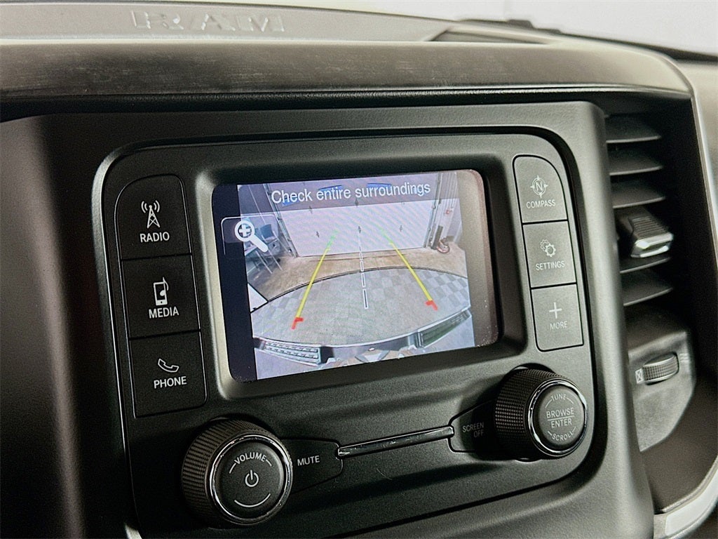 2022 RAM 1500 Big Horn Crew Cab 4x4 5'7' Box