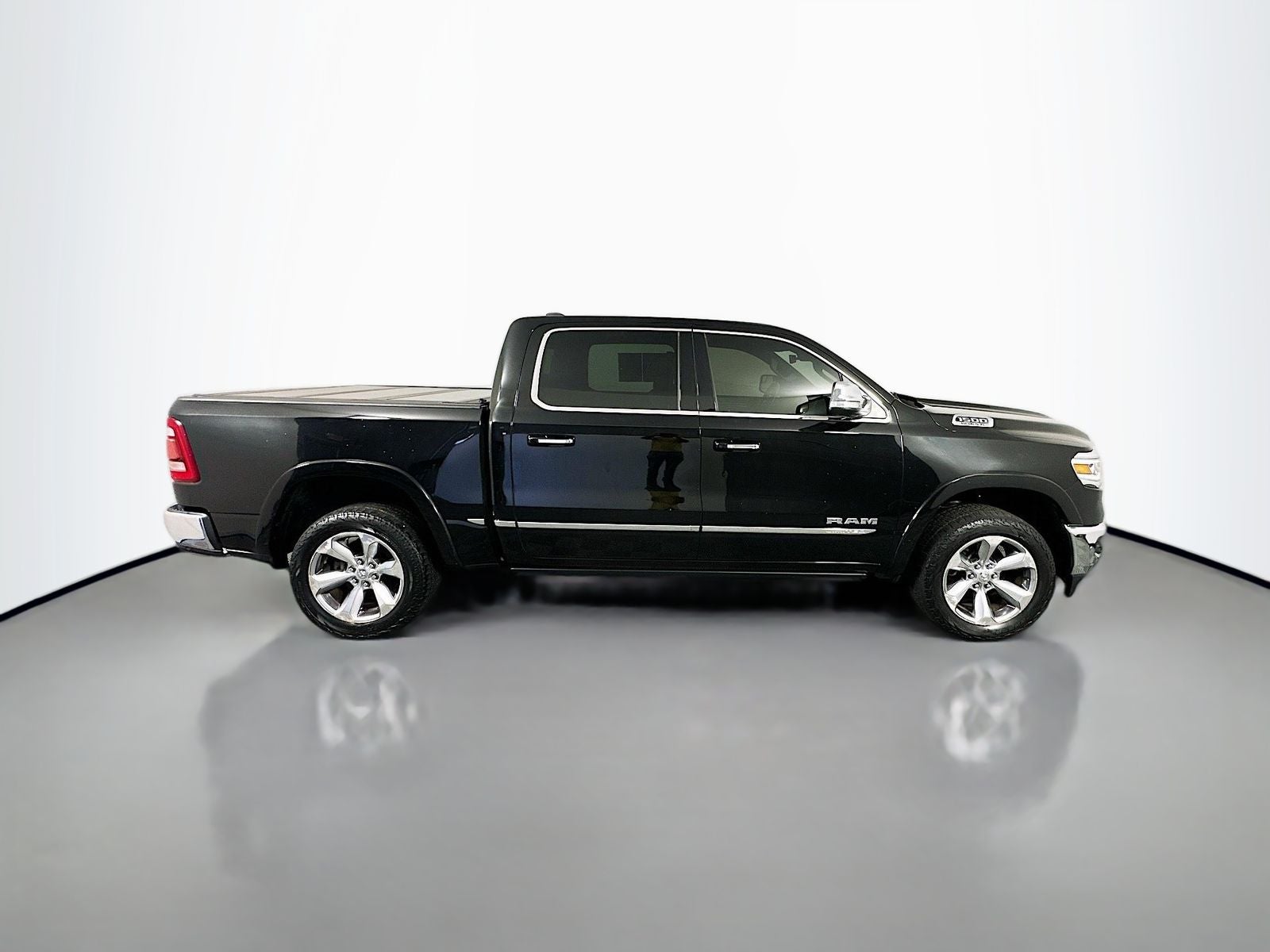 2020 RAM 1500 Limited Crew Cab 4x4 5'7' Box