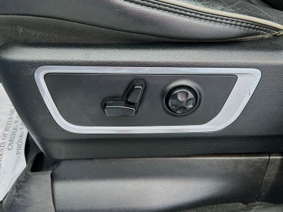 2020 RAM 1500 Laramie Crew Cab 4x4 5'7' Box