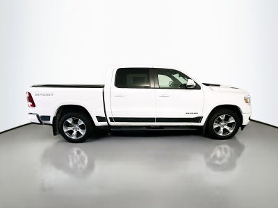 2020 RAM 1500 Laramie Crew Cab 4x4 5'7' Box