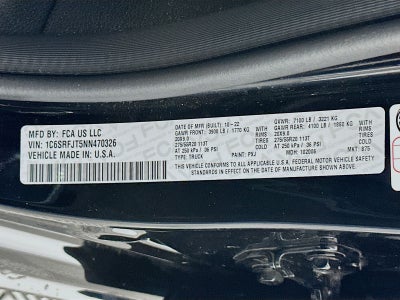 2022 RAM 1500 Laramie Crew Cab 4x4 5'7' Box