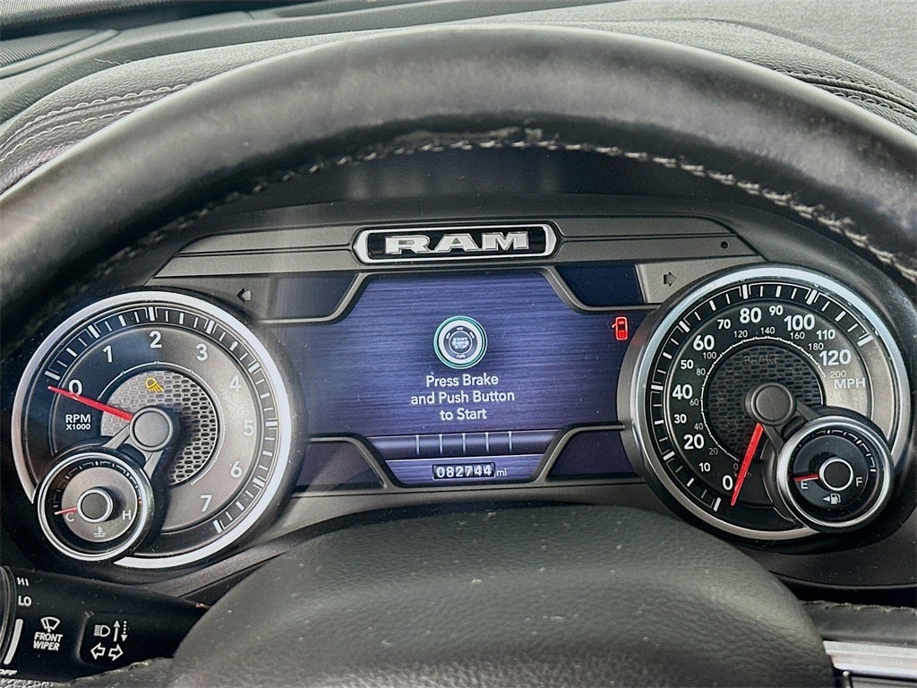 2019 RAM 1500 Laramie Crew Cab 4x4 5'7' Box