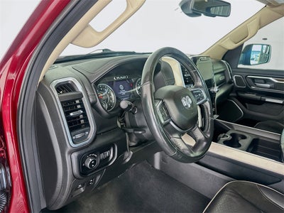 2019 RAM 1500 Laramie Crew Cab 4x4 5'7' Box