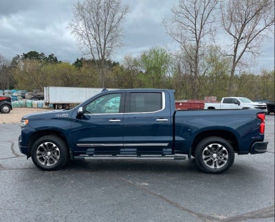 2022 Chevrolet Silverado 1500 4WD Crew Cab Short Bed High Country