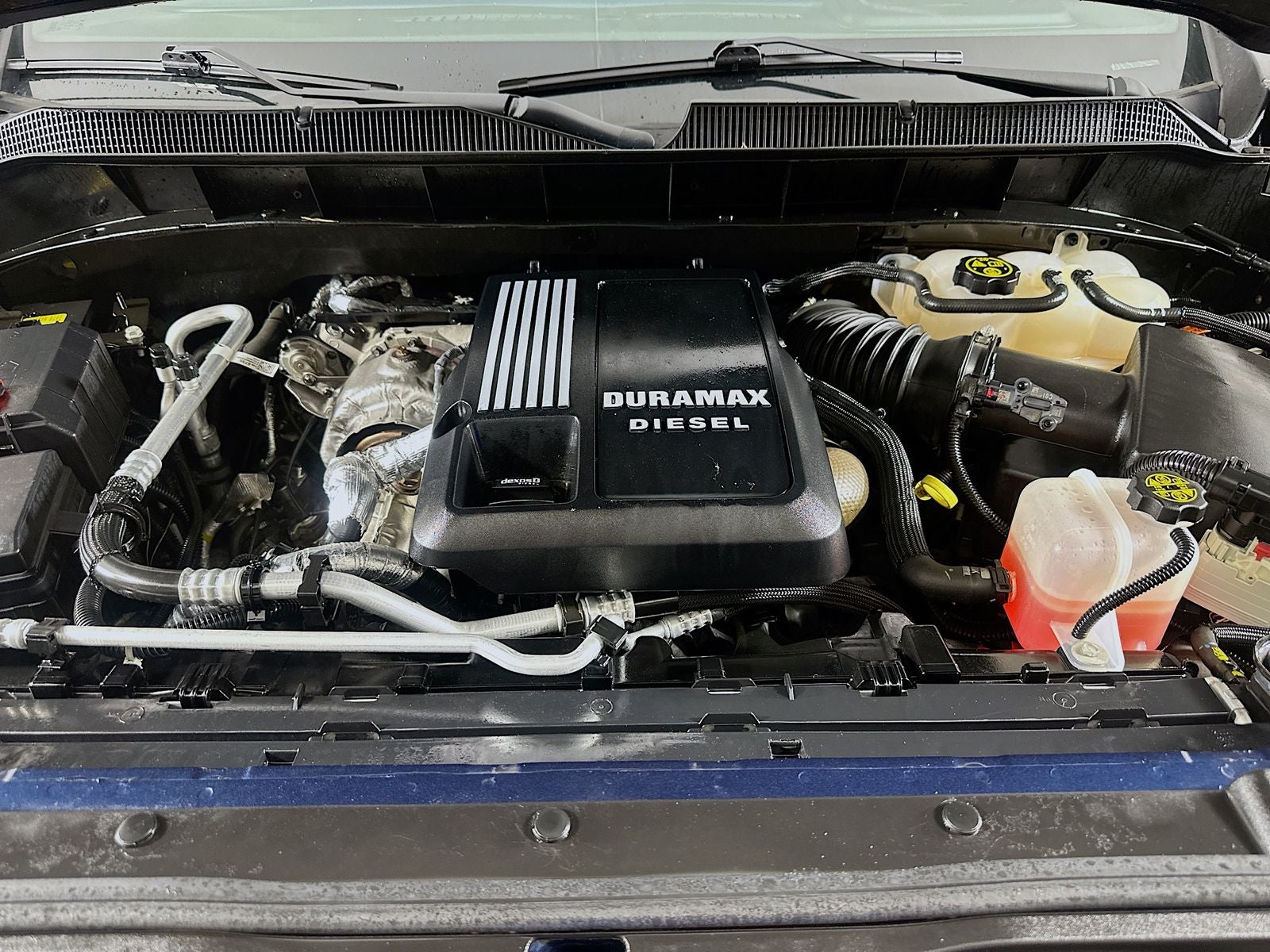 2022 Chevrolet Silverado 1500 4WD Crew Cab Short Bed High Country