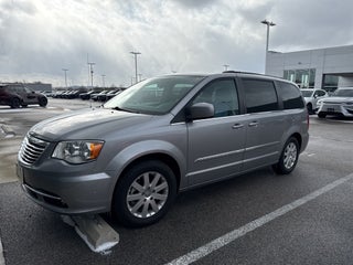 2016 Chrysler Town &amp; Country Touring