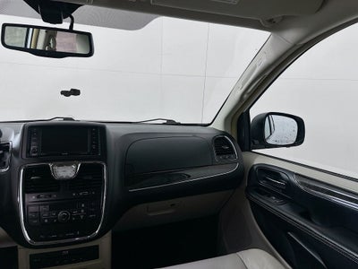 2014 Chrysler Town & Country Limited