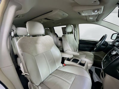 2014 Chrysler Town & Country Limited