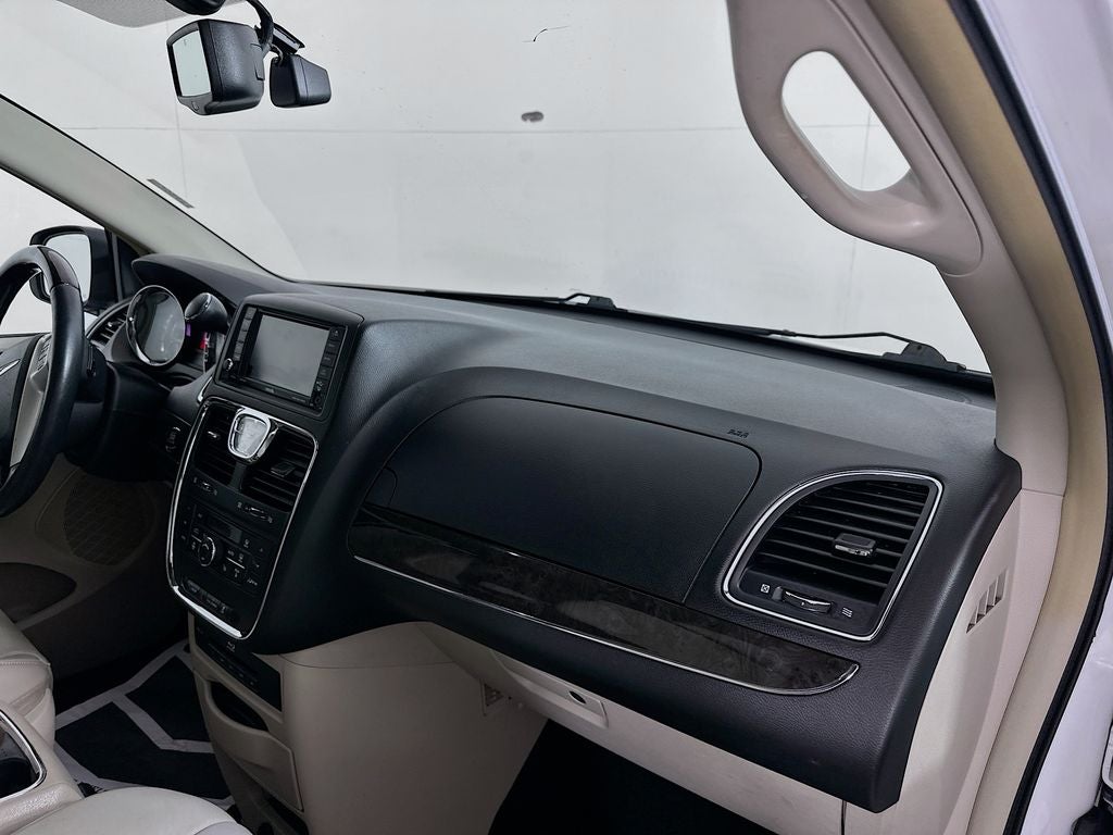 2014 Chrysler Town & Country Limited