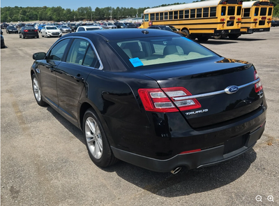 2018 Ford Taurus SE