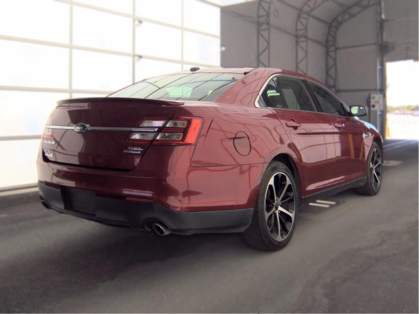 2015 Ford Taurus SEL