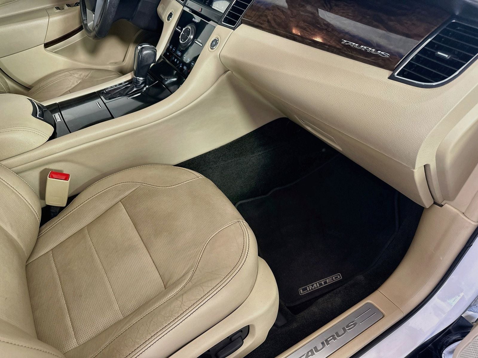 2016 Ford Taurus Limited