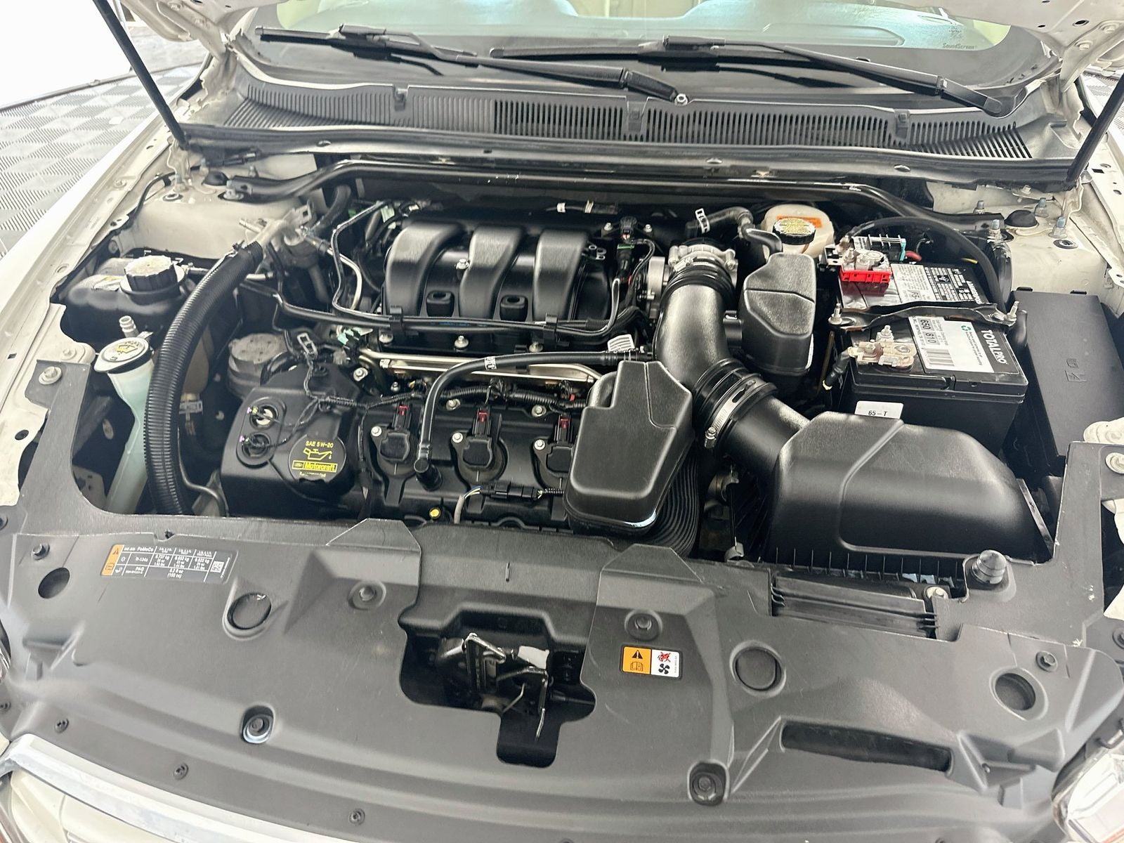 2016 Ford Taurus Limited