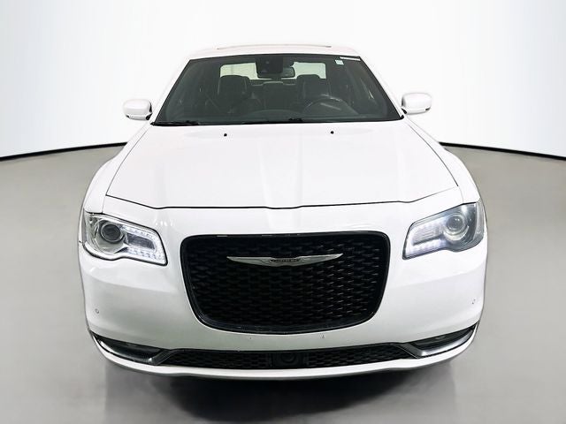 2018 Chrysler 300 S