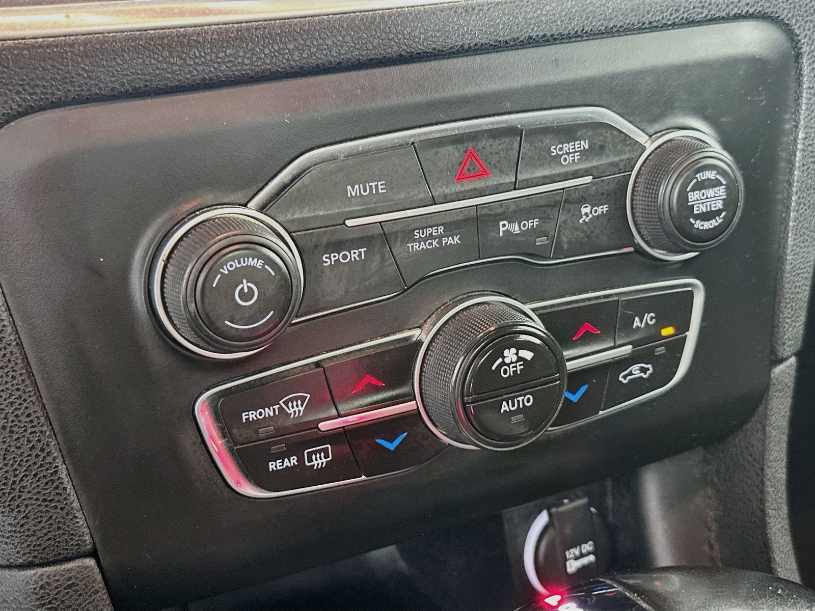 2019 Dodge Charger SXT