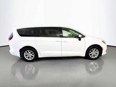 2018 Chrysler Pacifica LX
