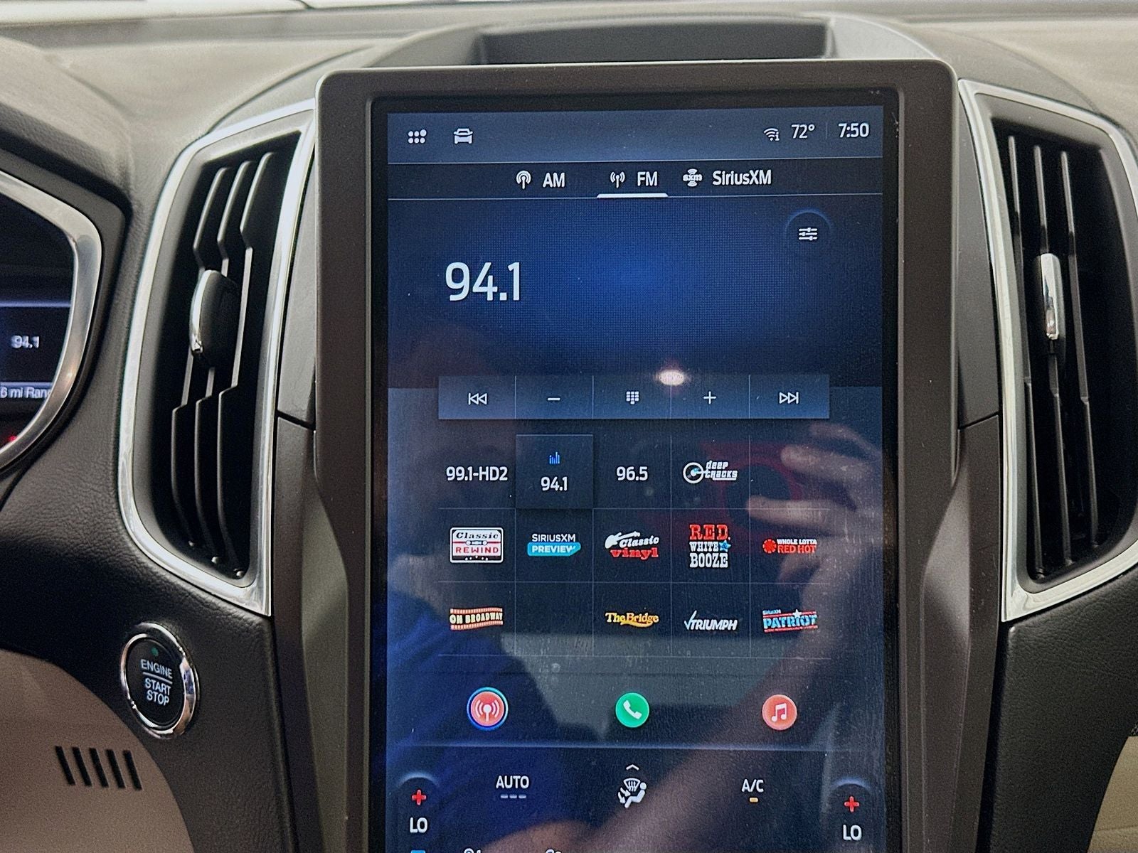 2021 Ford Edge Titanium