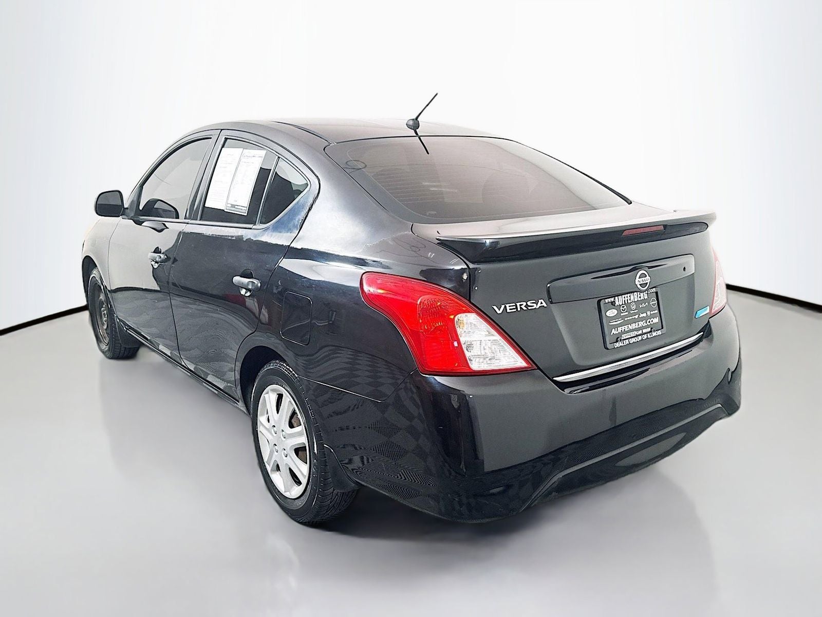 2015 Nissan Versa 1.6 S Plus