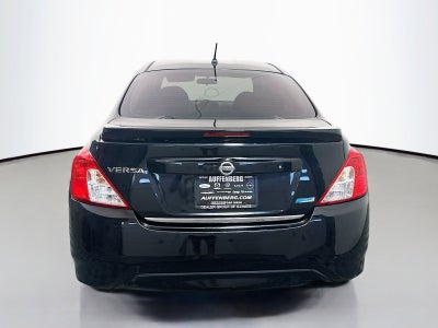 2015 Nissan Versa 1.6 S Plus