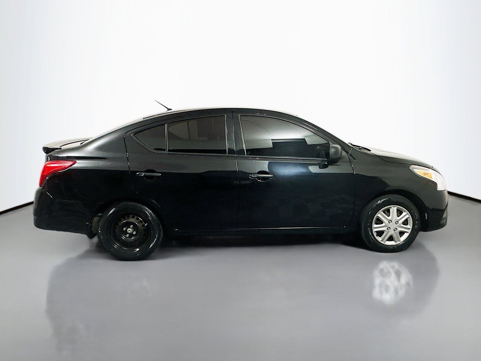 2015 Nissan Versa 1.6 S Plus