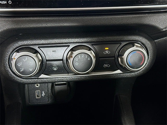 2021 Nissan Versa 1.6 S