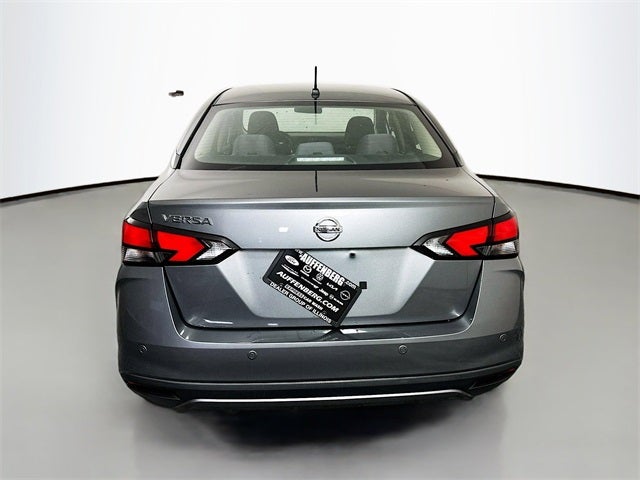 2021 Nissan Versa 1.6 S