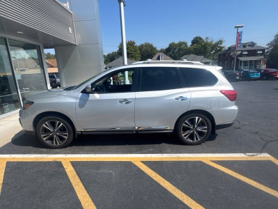 2017 Nissan Pathfinder Platinum