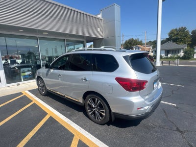 2017 Nissan Pathfinder Platinum
