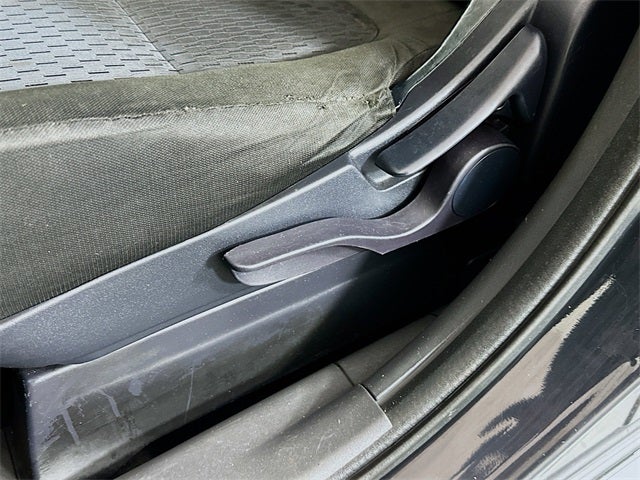 2014 Mitsubishi Outlander ES