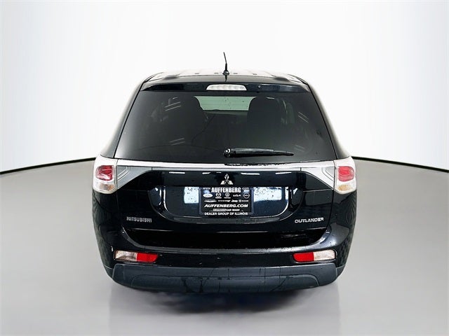 2014 Mitsubishi Outlander ES