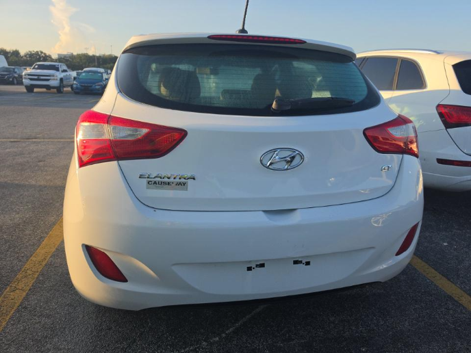 2016 Hyundai Elantra GT Base