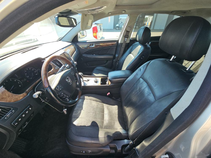 2011 Hyundai Equus Signature