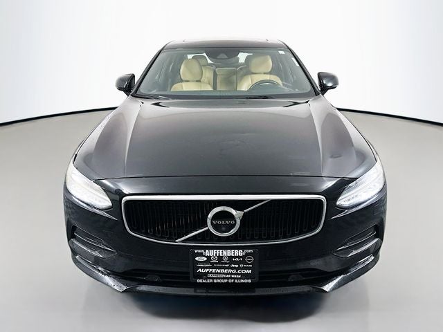 2017 Volvo S90 T6 Momentum