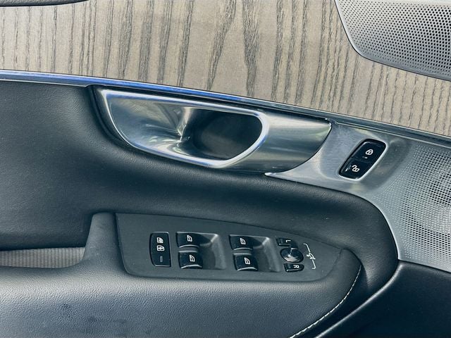2021 Volvo XC90 T6 Inscription