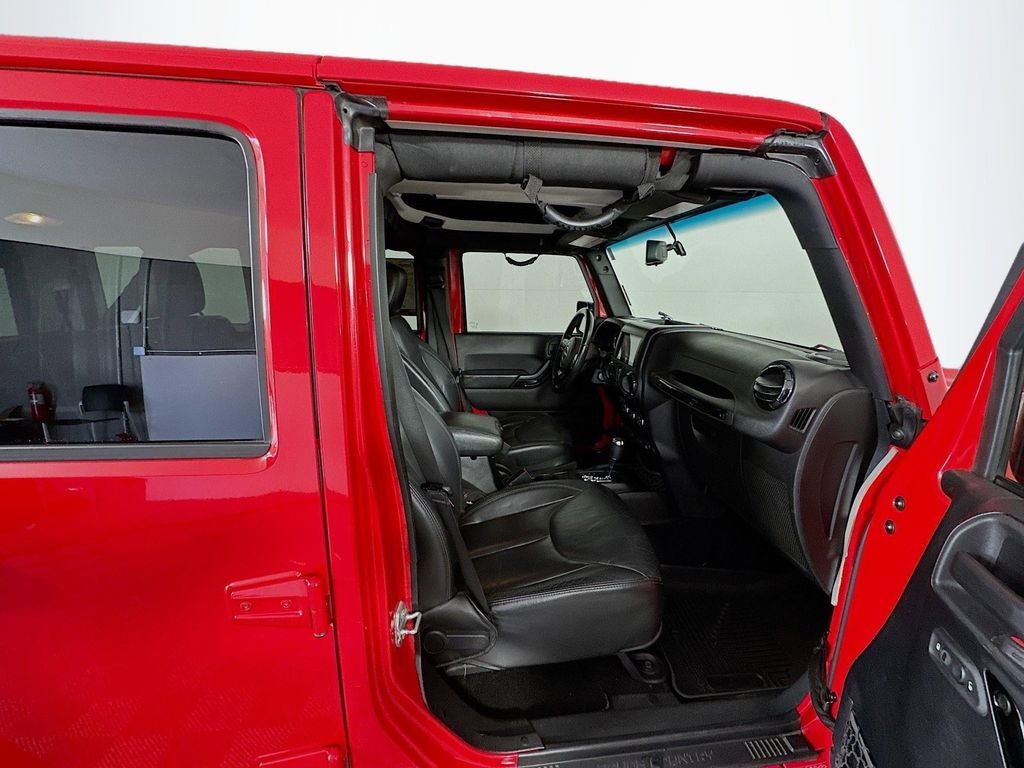 2015 Jeep Wrangler Unlimited Sahara Altitude