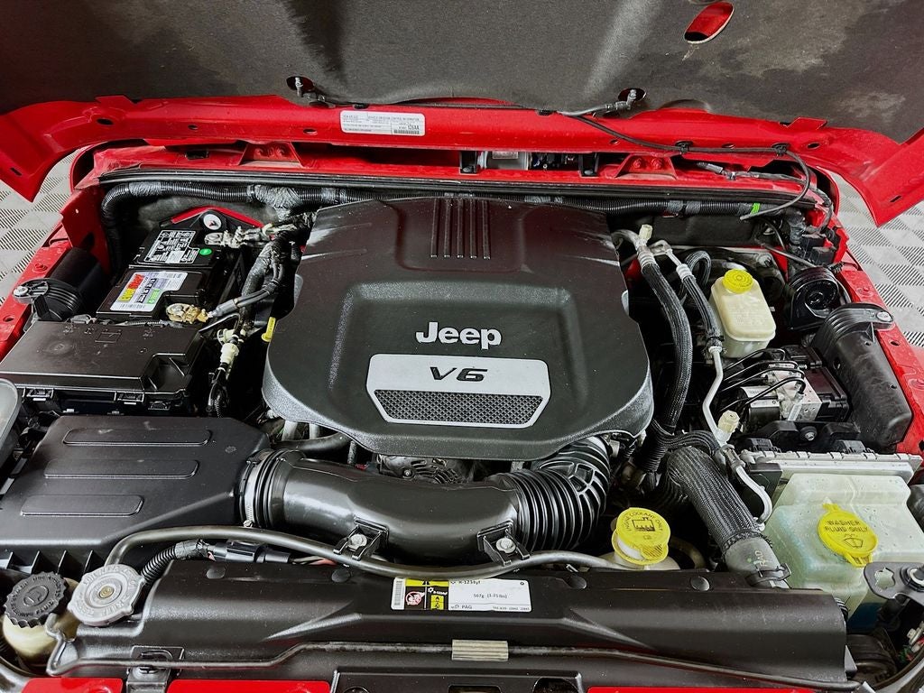 2015 Jeep Wrangler Unlimited Sahara Altitude