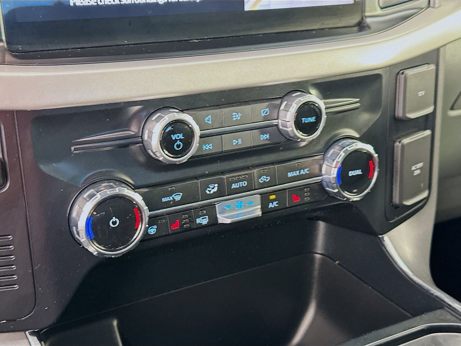 2023 Ford F-150 Lightning XLT