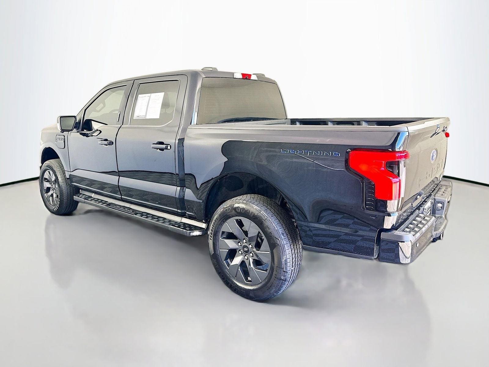 2023 Ford F-150 Lightning XLT