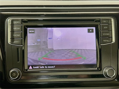 2018 Volkswagen Beetle 2.0T SE