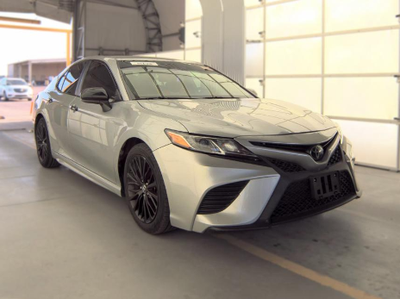2020 Toyota Camry SE Nightshade
