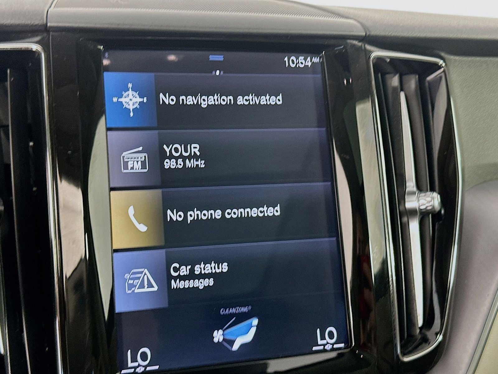 2020 Volvo XC60 T5 Momentum