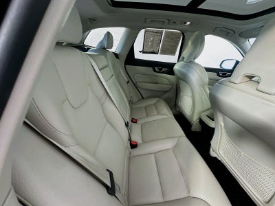 2020 Volvo XC60 T5 Momentum