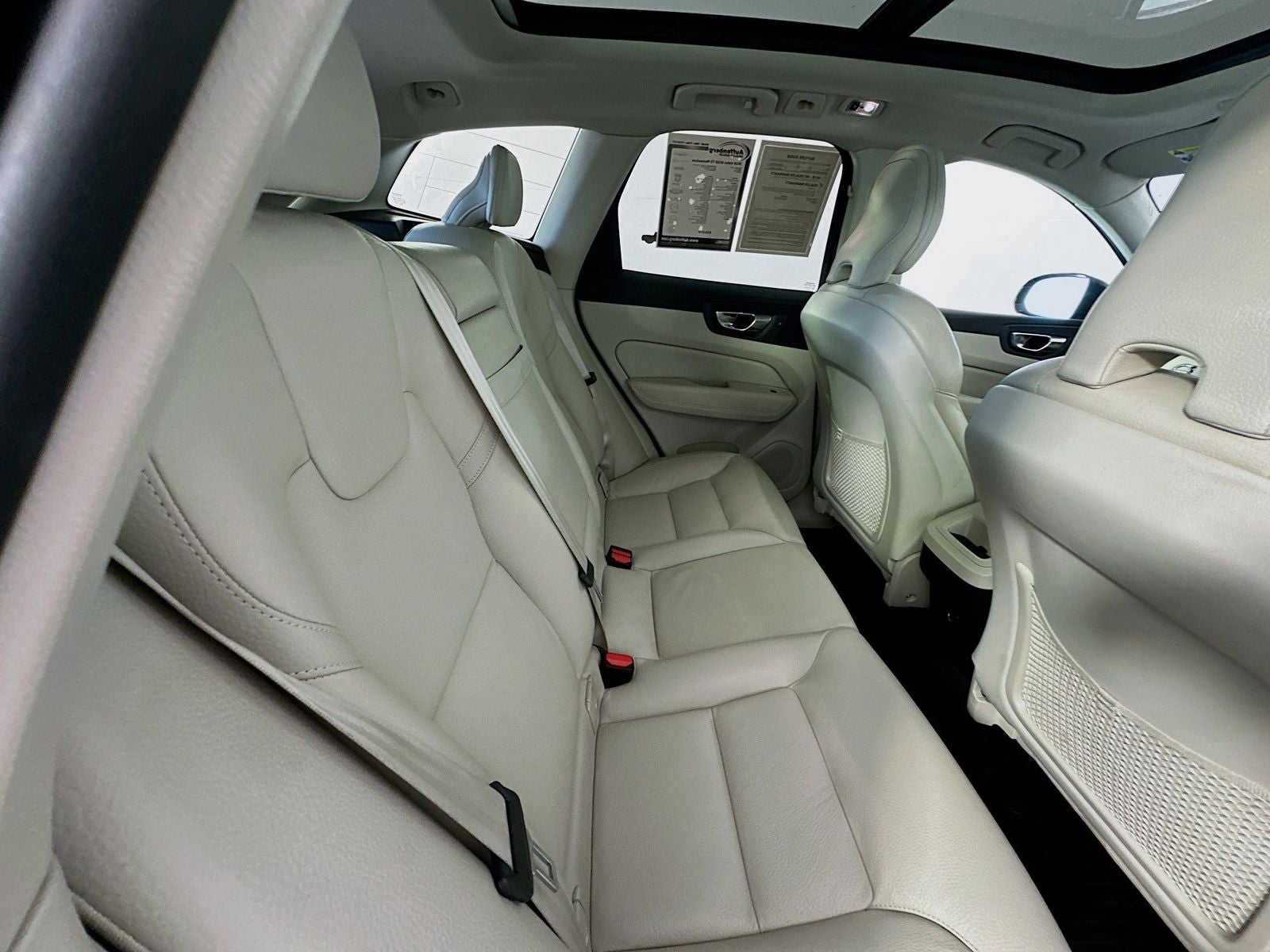 2020 Volvo XC60 T5 Momentum