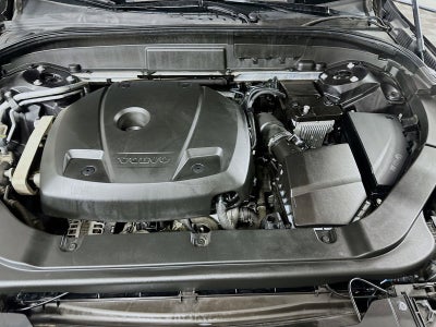 2020 Volvo XC60 T5 Momentum