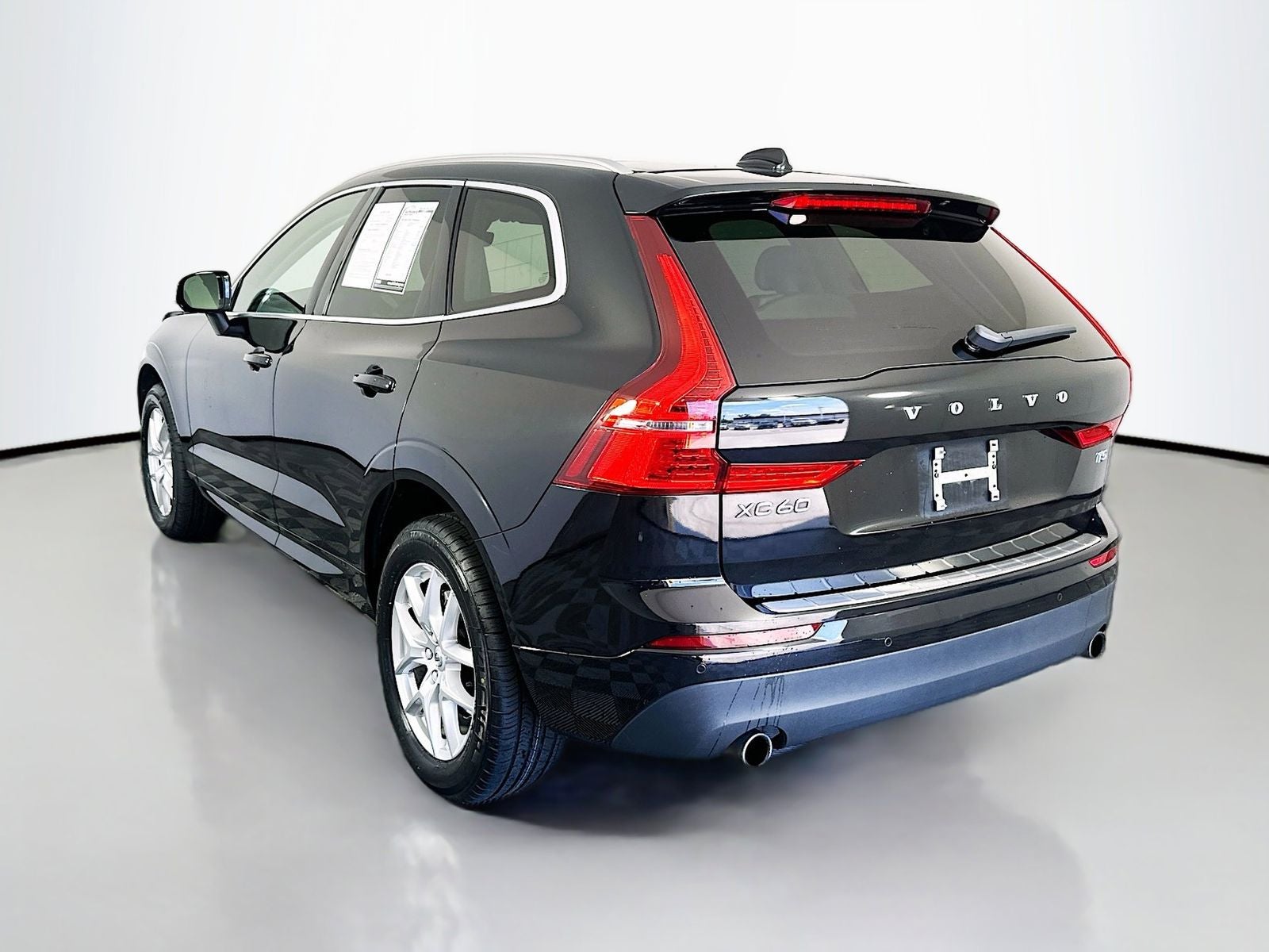 2020 Volvo XC60 T5 Momentum